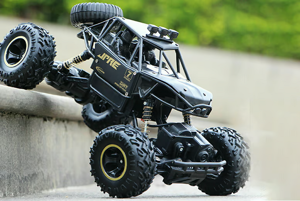 ماشین کنترلی آفرود، اسباب بازی که شما را به دنیای واقعی آفرود می برد