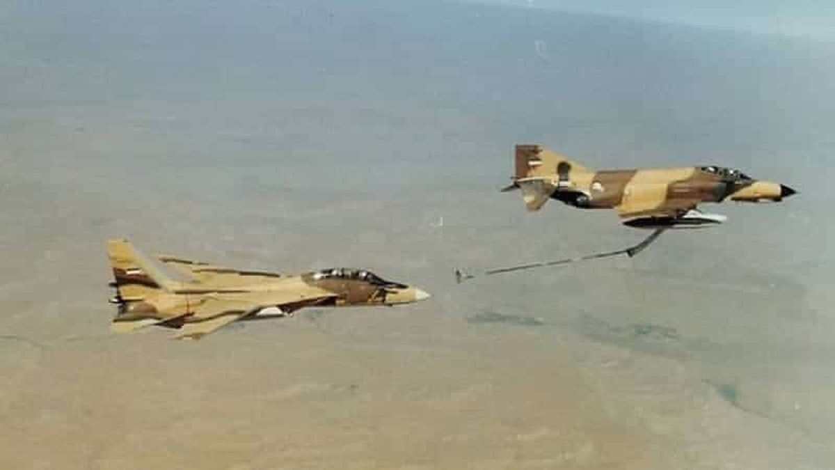 عکس | سوختگیری هوایی (یاربه‌یار) میراژ F ۱ از فانتوم‌های ایرانی