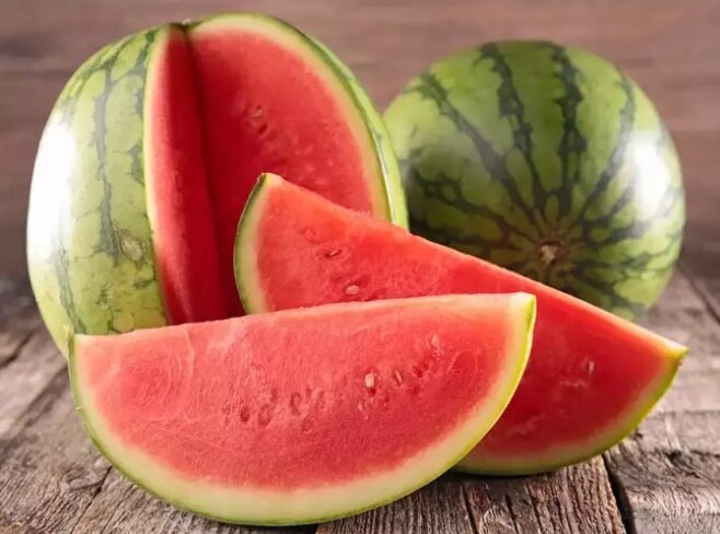 ۵ غذای آبرسان برای بدن