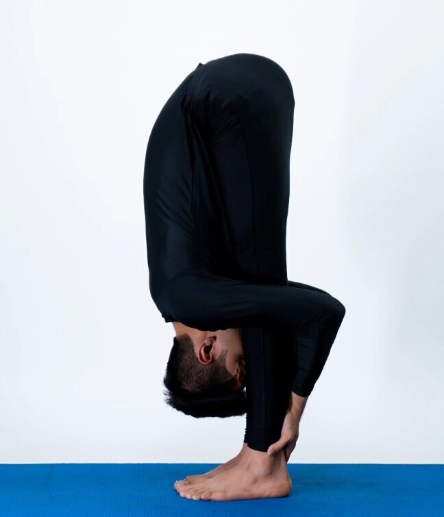 تصاویر | چهار حرکت ورزشی برای درمان سردرد تصاویر | چهار حرکت ورزشی برای درمان سردرد