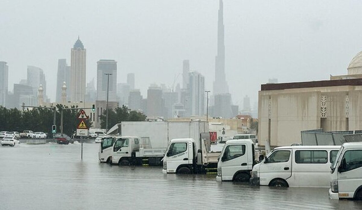 سیلاب در دبی حادثه آفرین شد | پرواز‌ها مختل شدند