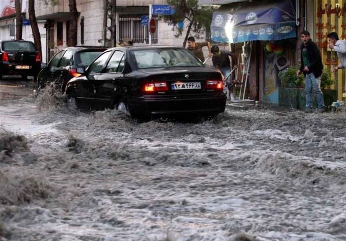 ویدیو | بارش شدید باران در تهران و آبگرفتگی برخی معابر