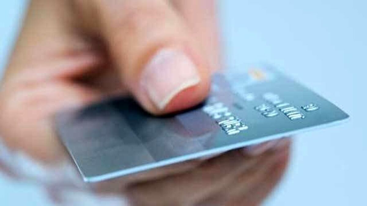 سرقت از دولت در اردبیل  | خرید کالابرگ با کارت‌های بانکی سوخته !