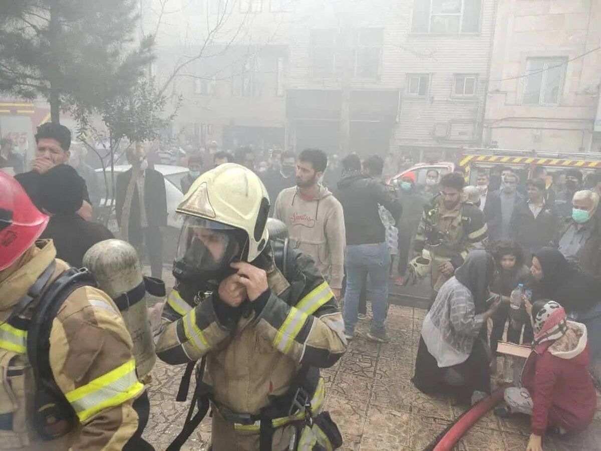 ویدیو | بازیگوشی یک دختر دانش‌آموز حادثه آفرید  عملیات حساس نجات توسط آتش‌نشانان