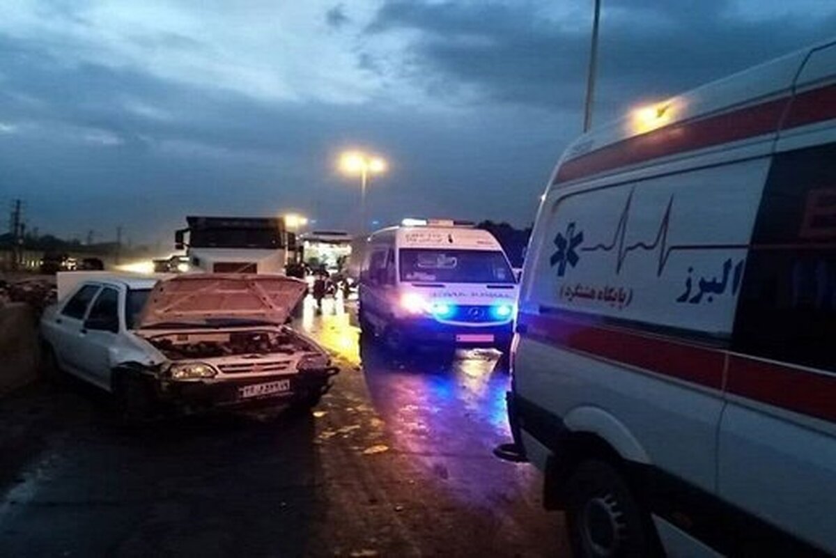 ۱۳ کشته و زخمی در تصادف زنجیره‌ای مرگبار در البرز