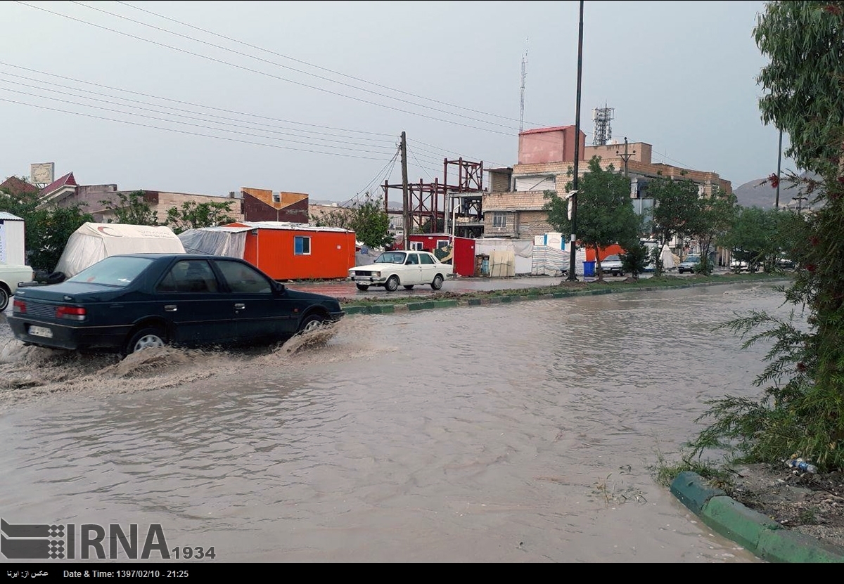 ویدیو | آبگرفتگی معابر سرپل ذهاب کرمانشاه