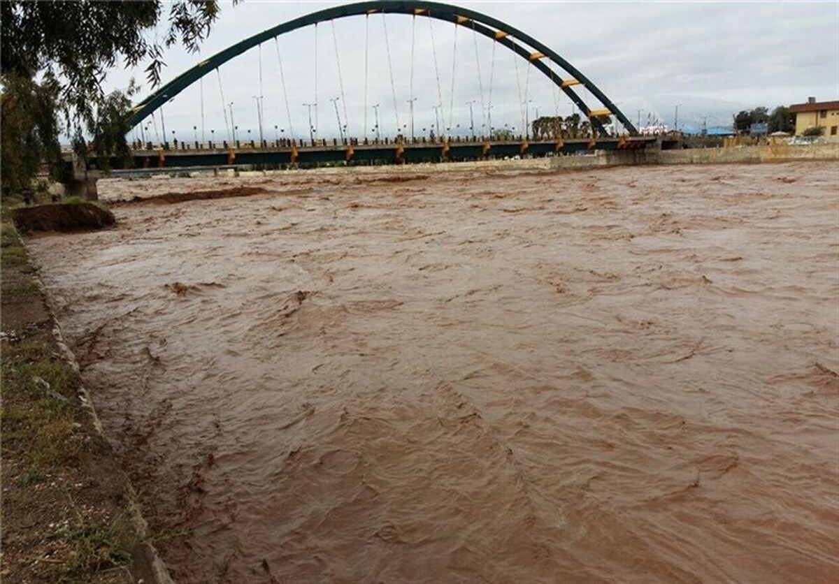 سیل در چهارمحال و بختیاری/ راه ۱۵ روستای کوهرنگ مسدود شد