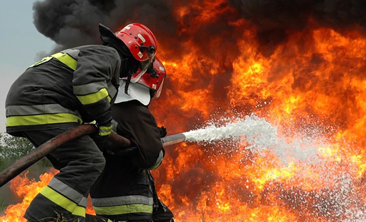 آتش سوزی هولناک یک مغازه در مشهد خبرساز شد