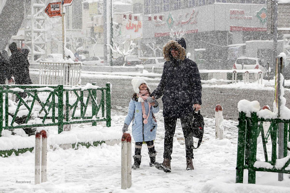 برف و سرما مدارس این شهر را تعطیل کرد