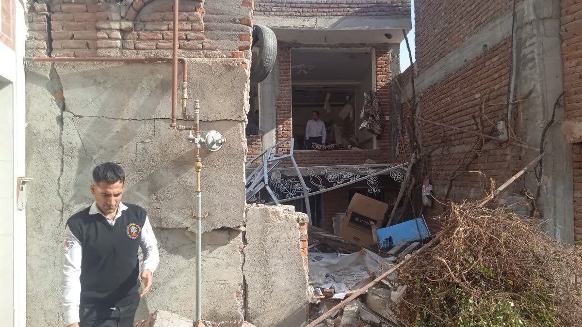 انفجار وحشتناک مواد محترقه در یک خانه مسکونی حادثه آفرین شد