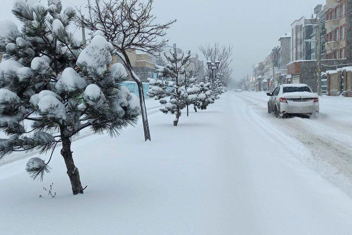 بارش سنگین‌ترین برف در یک دهه گذشته | تهران هم به شدت برفی می‌شود + عکس