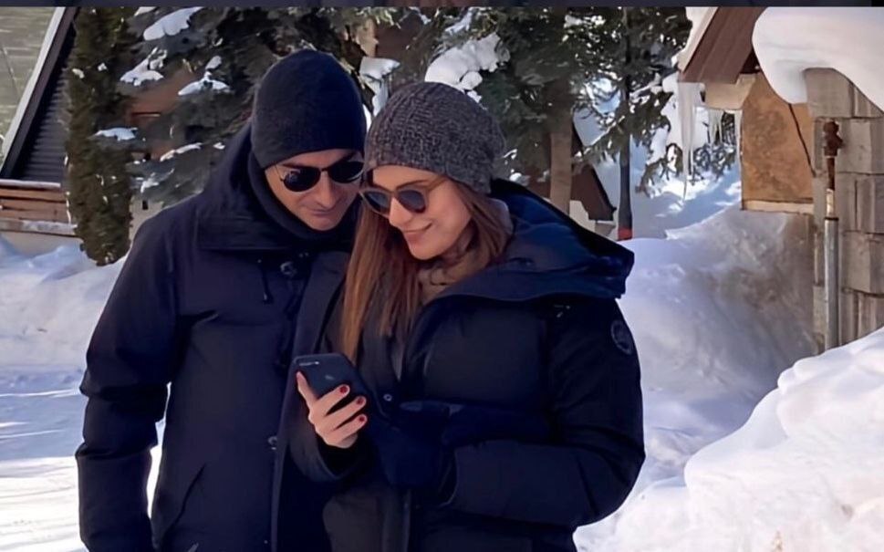 عکس | روز برفی و زیبای همایون شجریان و سحر دولتشاهی عکس | روز برفی و زیبای همایون شجریان و سحر دولتشاهی