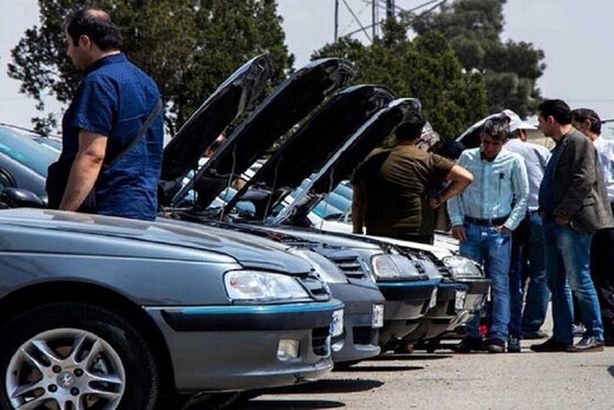 قیمت خودرو‌های داخلی و خارجی در بازار امروز ۷ اسفند ۱۴۰۲ | این خودروی لاکچری دوباره گران شد + جدول قیمت