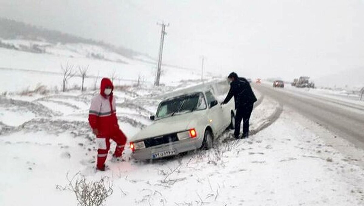 مرگ تلخ راننده لودر در حال امدادرسانی به مسافران گرفتار در برف