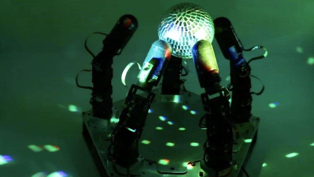 جادوی تکنولوژی؛ تجهیز دست‌های رباتیکی به حس لامسه؟