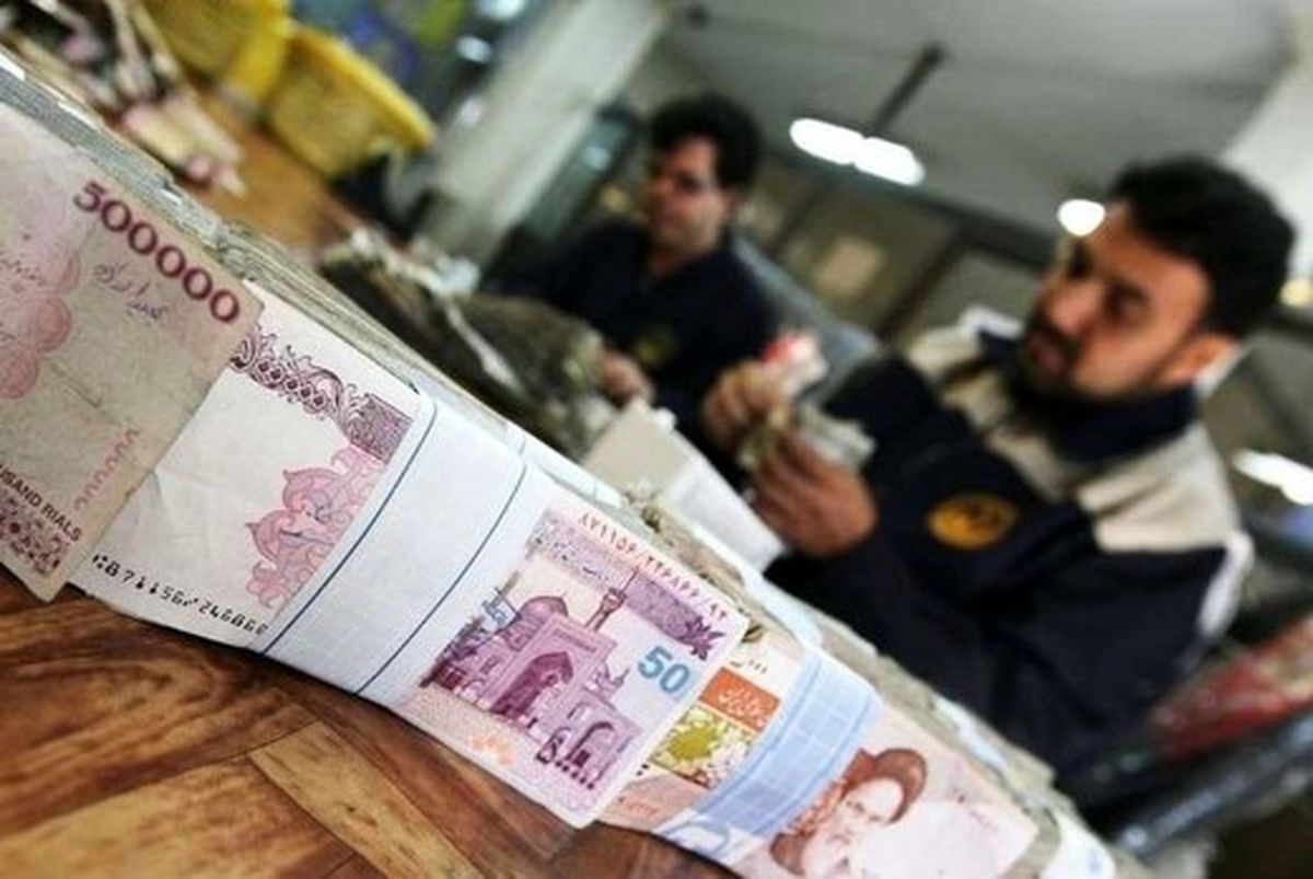 واکاوی وام ها و تعهدات کلان بانکی  مردم ناراضی اند