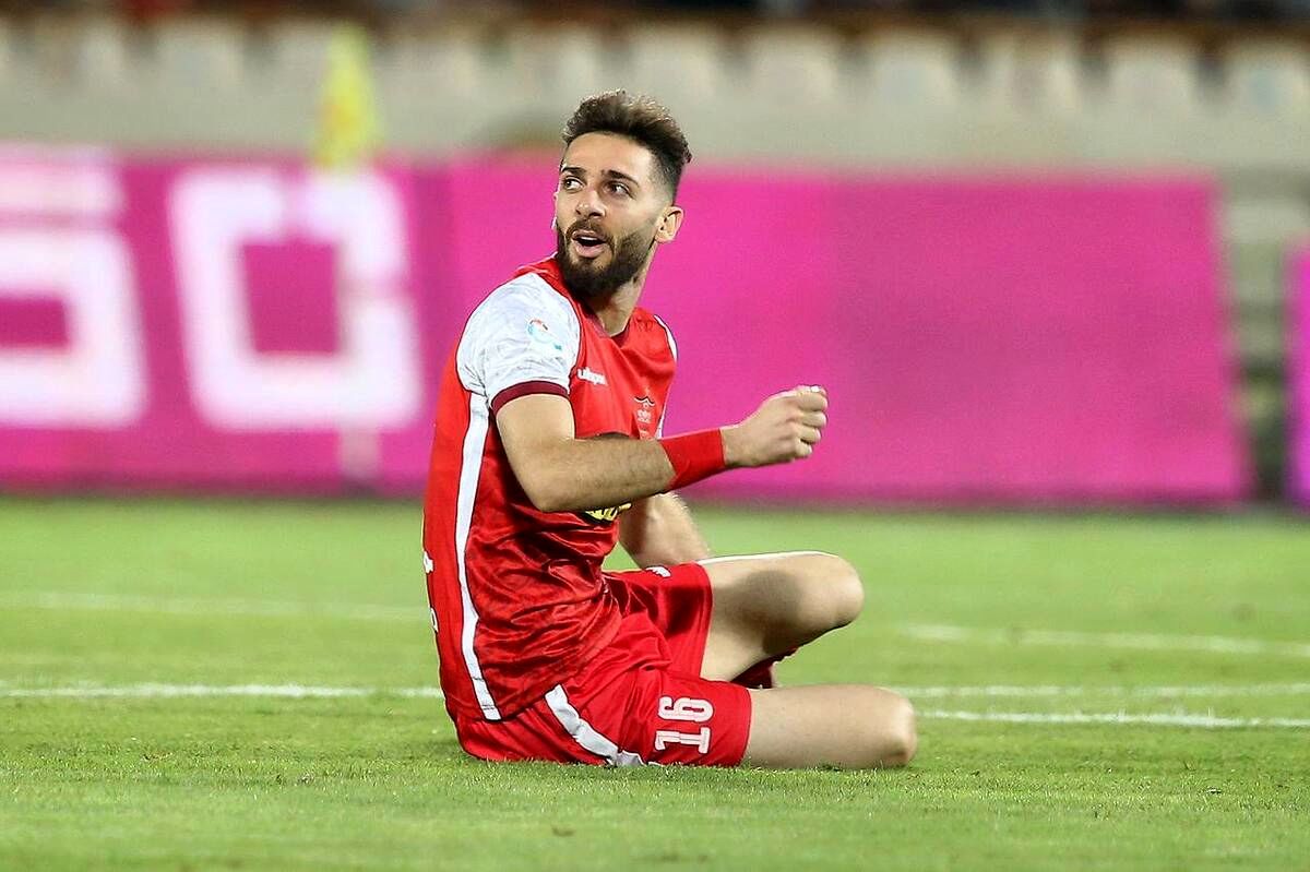 بازداشت مهاجم پرسپولیس به علت اقدام غیرورزشی پس از شهر آورد