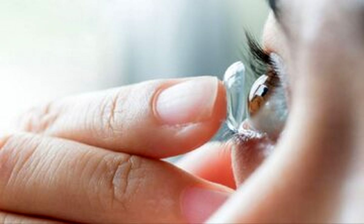 هشدار مهم؛ استفاده از لنز زیبایی در چشم چه خطری دارد؟