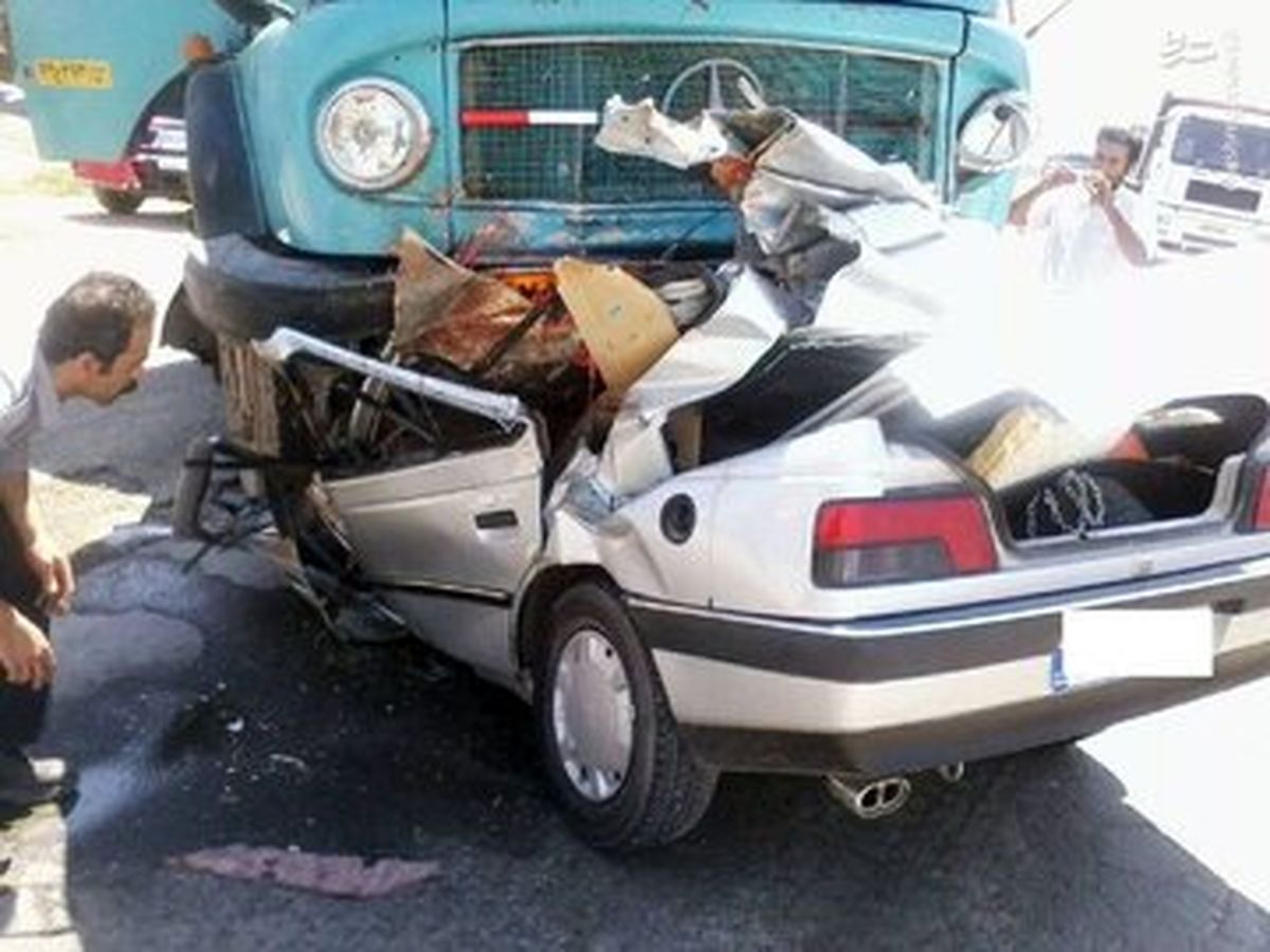 آتش‌سوزی خودرو در اصفهان جان ۴ نفر را گرفت