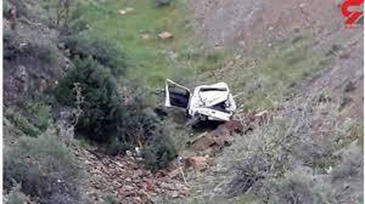 سقوط مرگبار خودرو به دره در مرزن آباد