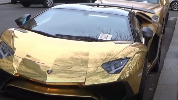 عکس | خودروهای تمام طلای بنسلمان عکس | خودروهای تمام طلای بنسلمان