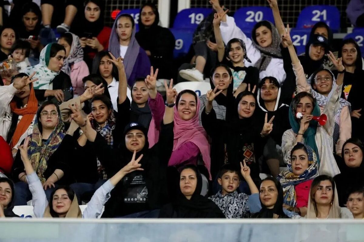 مجوز حضور تماشاگران زن در ورزشگاه اراک هم صادر شد