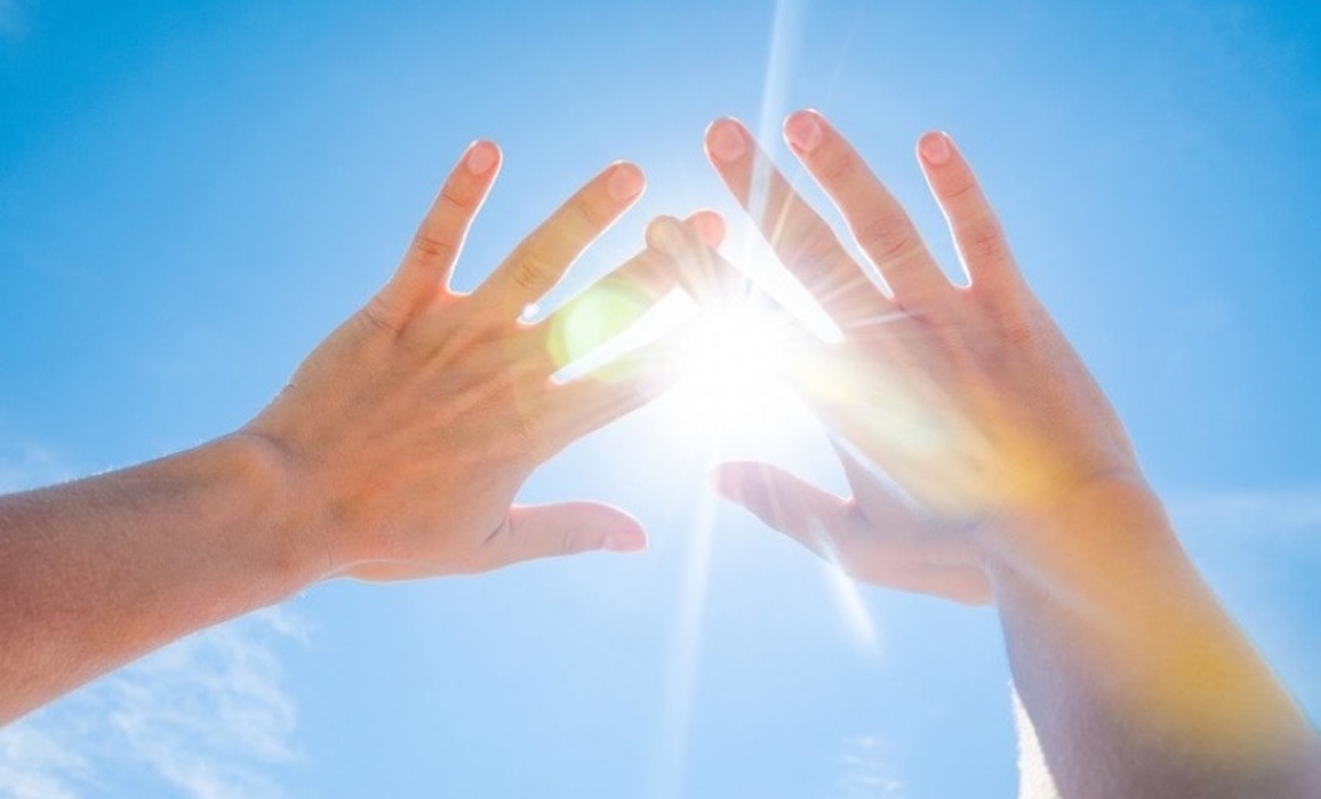 آفتاب‌سوختگی همان مسمومیت با نور خورشید است؟