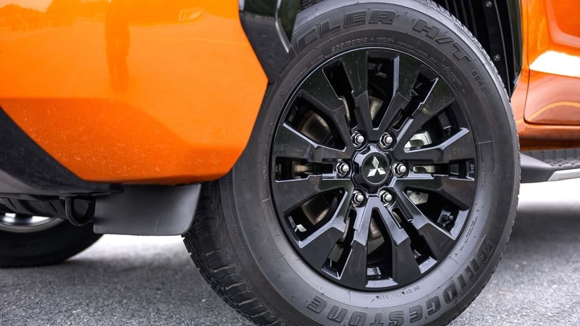 پیکاپ ال ۲۰۰ مدل ۲۰۲۴ رونمایی شد پیکاپ ال ۲۰۰ مدل ۲۰۲۴ رونمایی شد