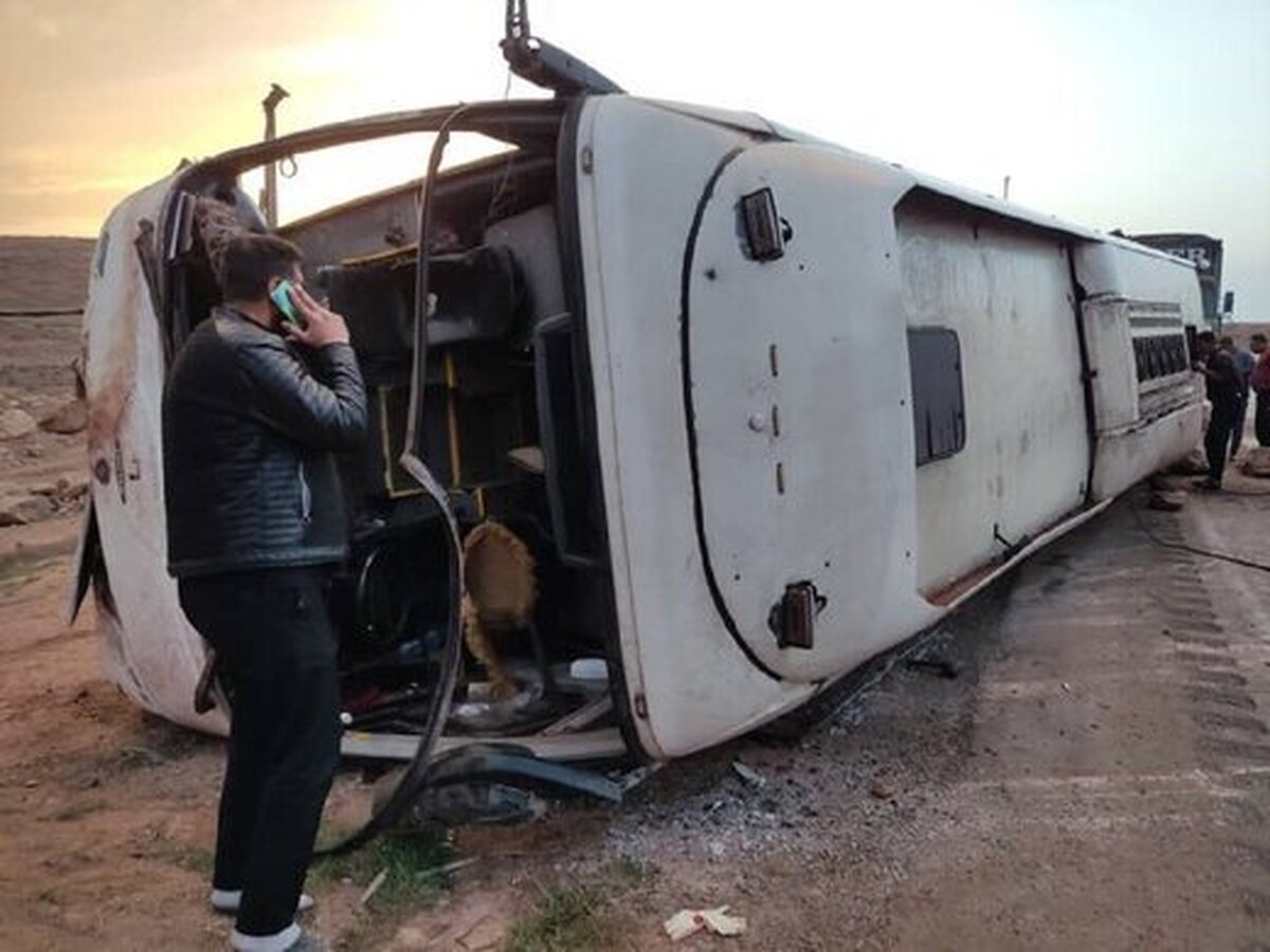 عکس | تصادف مرگبار در البرز| اتوبوس روی ۲۰۶ افتاد