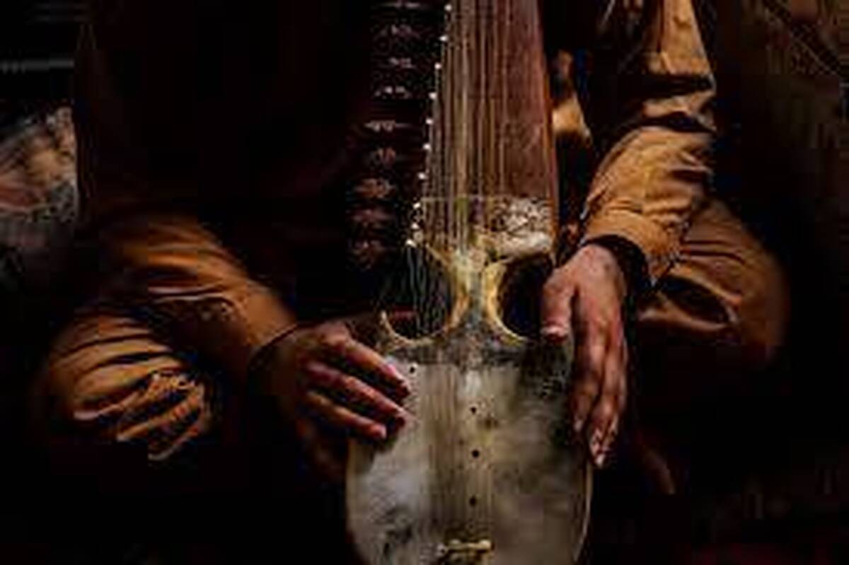 اتهامی عجیب در مزارشریف | بازداشت ۶ نفر به دلیل شنیدن و نواختن موسیقی