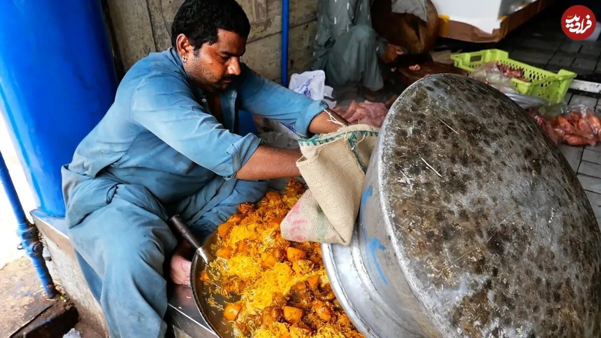 «ویدیو» | پخت ۹۰۰ کیلوگرم غذای خیابانی در کراچی پاکستان