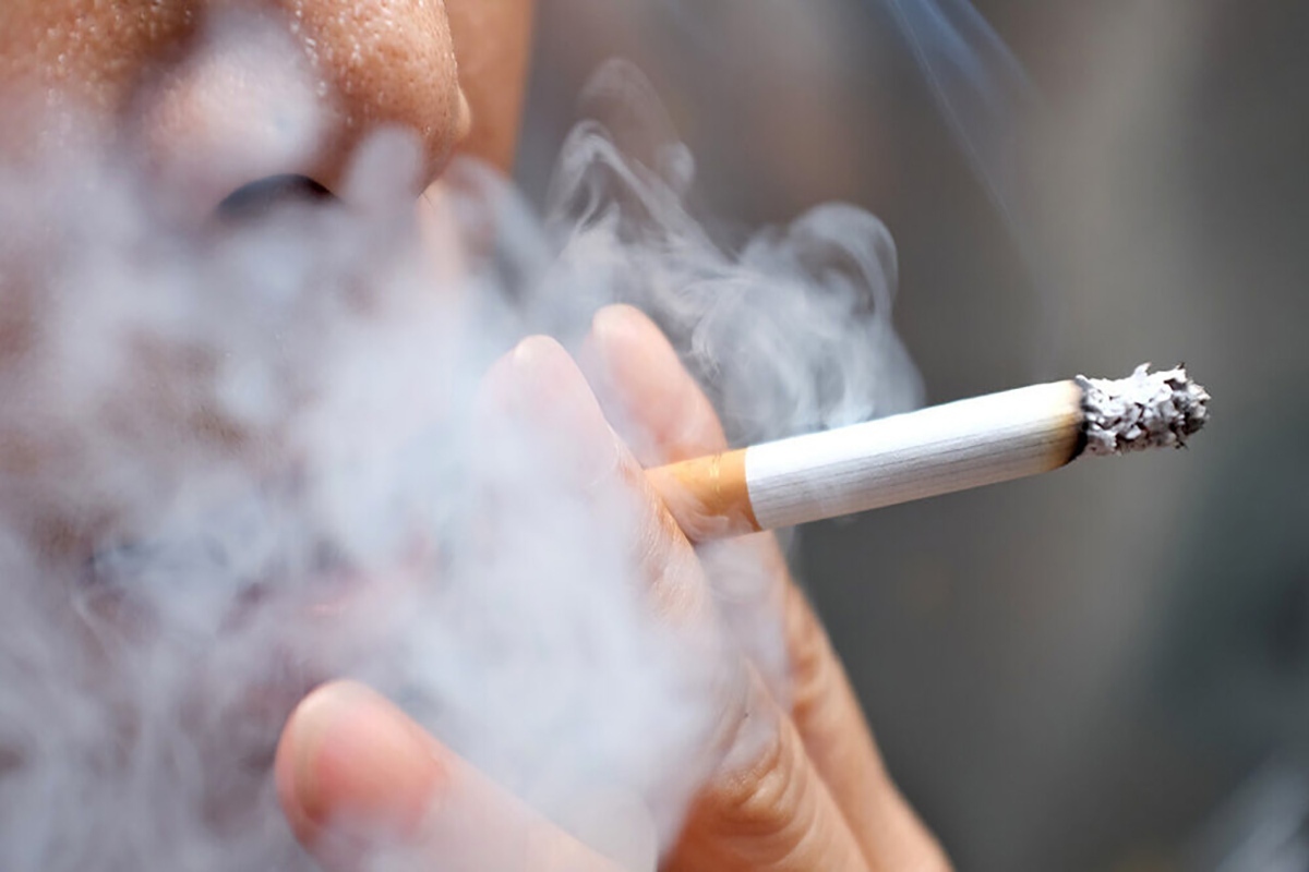 خطرات جبران ناپذیر دود سیگار برای کودکان