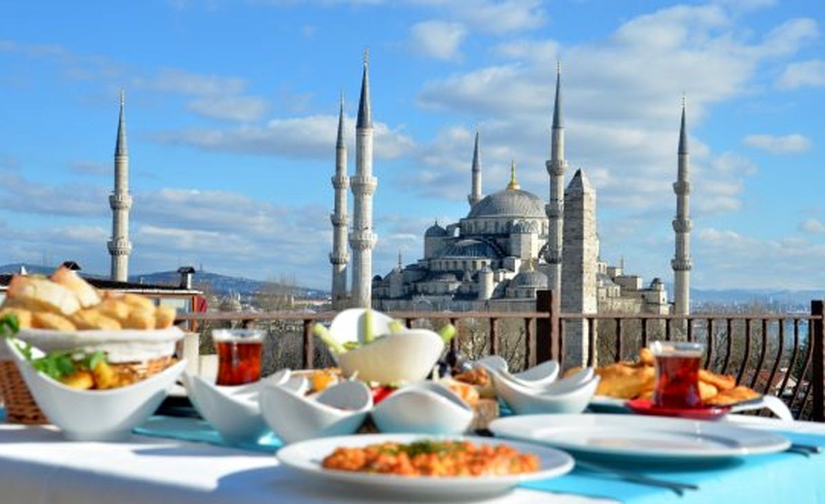 سفر ۶ روزه به استانبول چقدر پول می‌خواهد؟