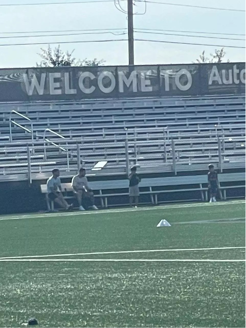 عکس | علاقه شدید مسی به فوتبالیست شدن پسرش