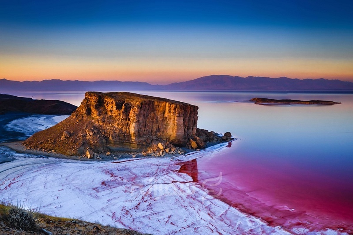 آب به سوی دریاچه ارومیه رها می‌شود