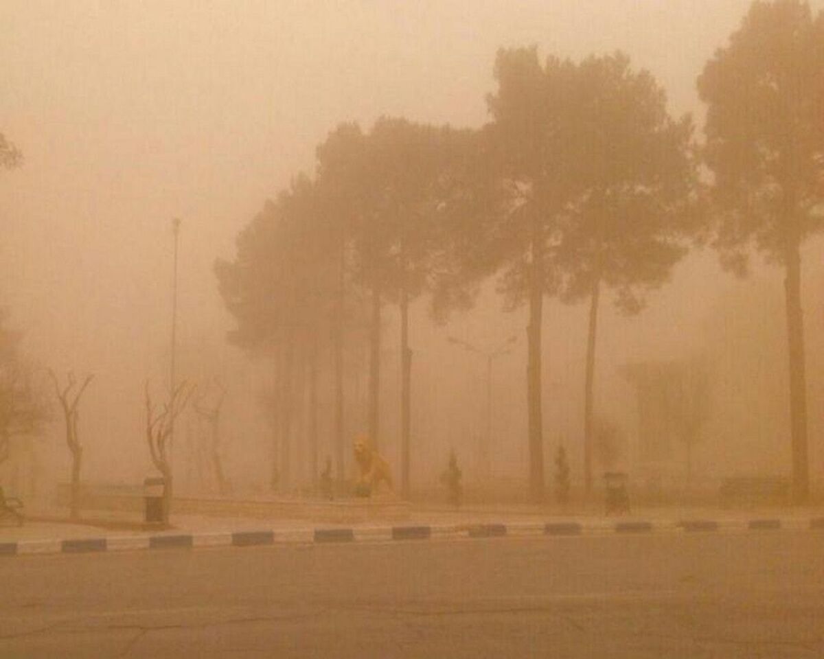 ویدیو | تصاویری آخرالزمانی از توفان گرد و خاک در مشهد