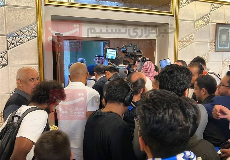 عکس | هواداران سعودی در فرودگاه امام نیمار را محاصره کردند