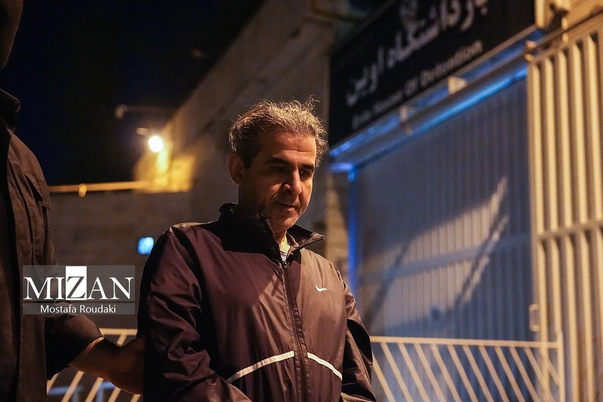 عکس | سلطان فراری قاچاق ارز به زندان اوین تحویل داده شد