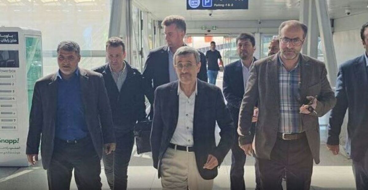ویدیو | تحصن محمود احمدی نژاد در فرودگاه امام خمینی