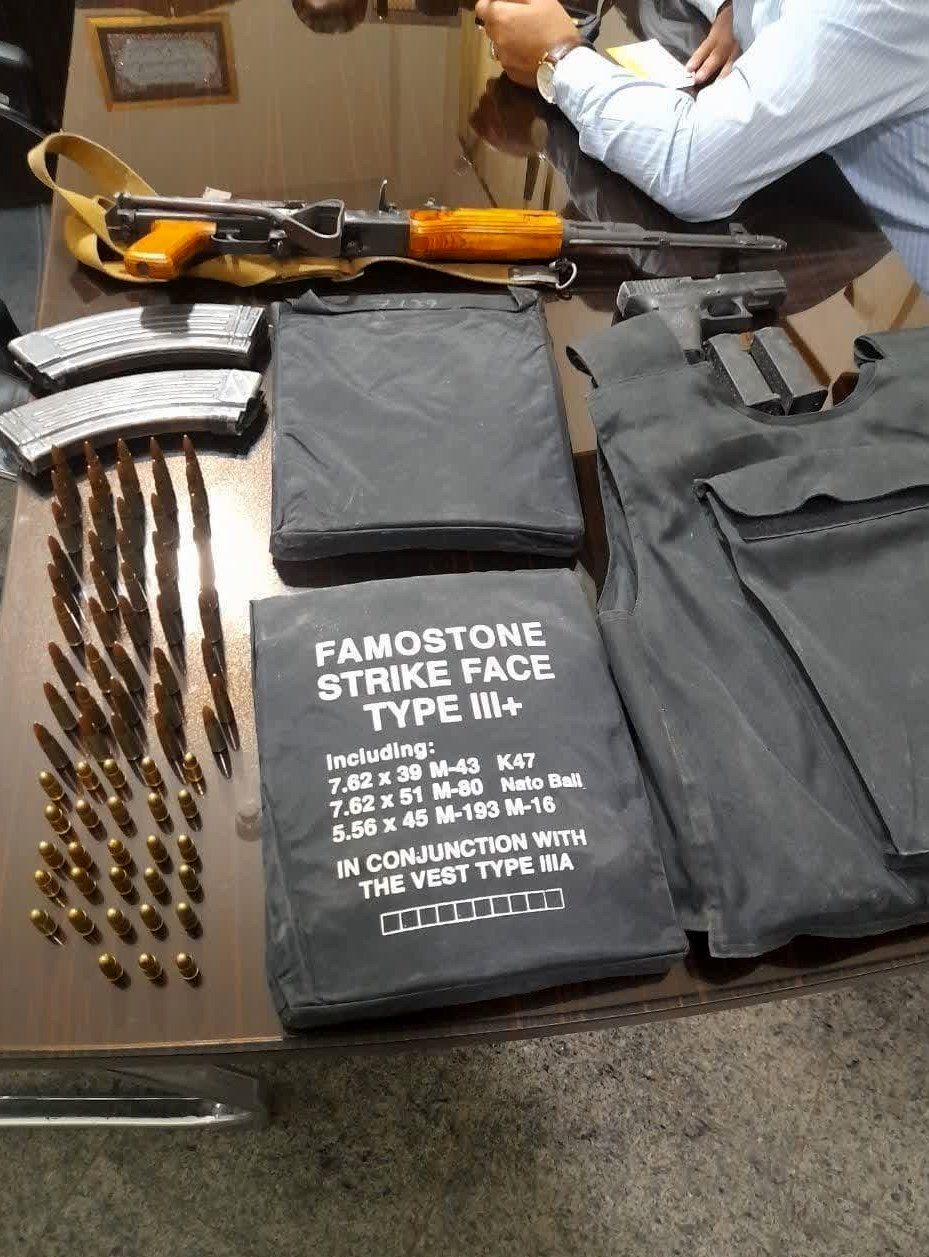 عکس | یک تیم ۷ نفره ضد امنیتی در منطقه گرمدره دستگیر شد