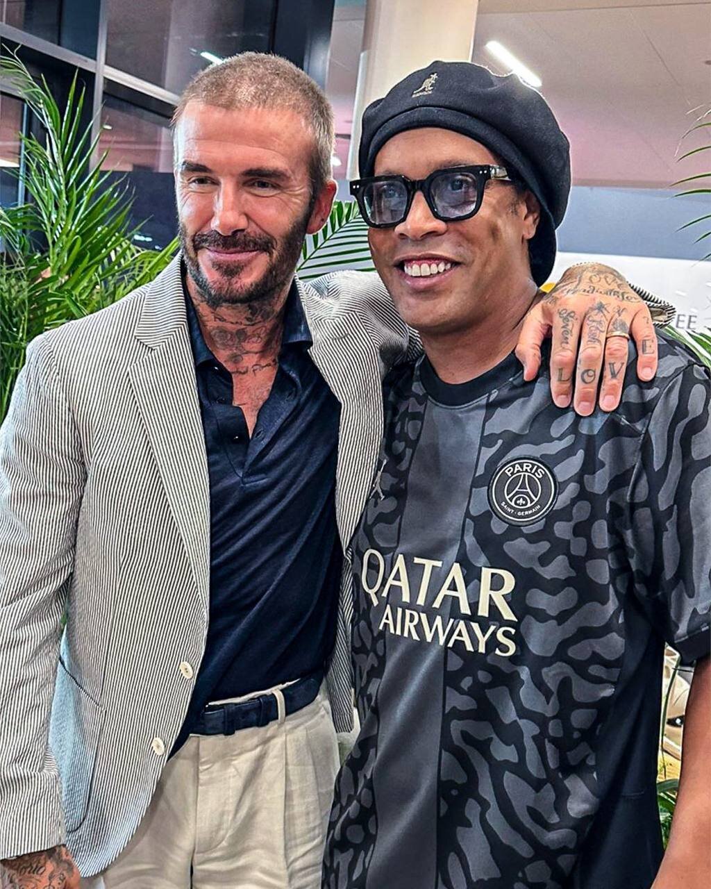 عکس | بکام با دیدن این اعجوبه فوتبال جهان سورپرایز شد