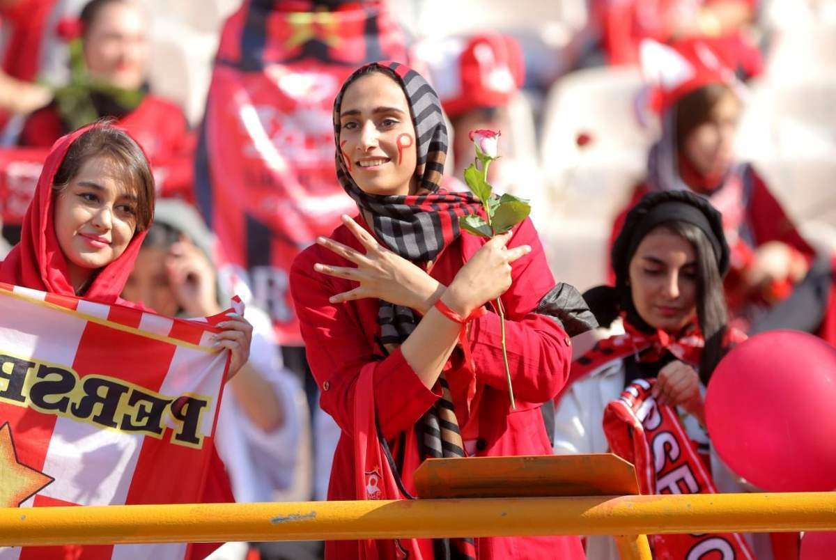 حضور بانوان تماشاگر برای بازی پرسپولیس به یک شرط!