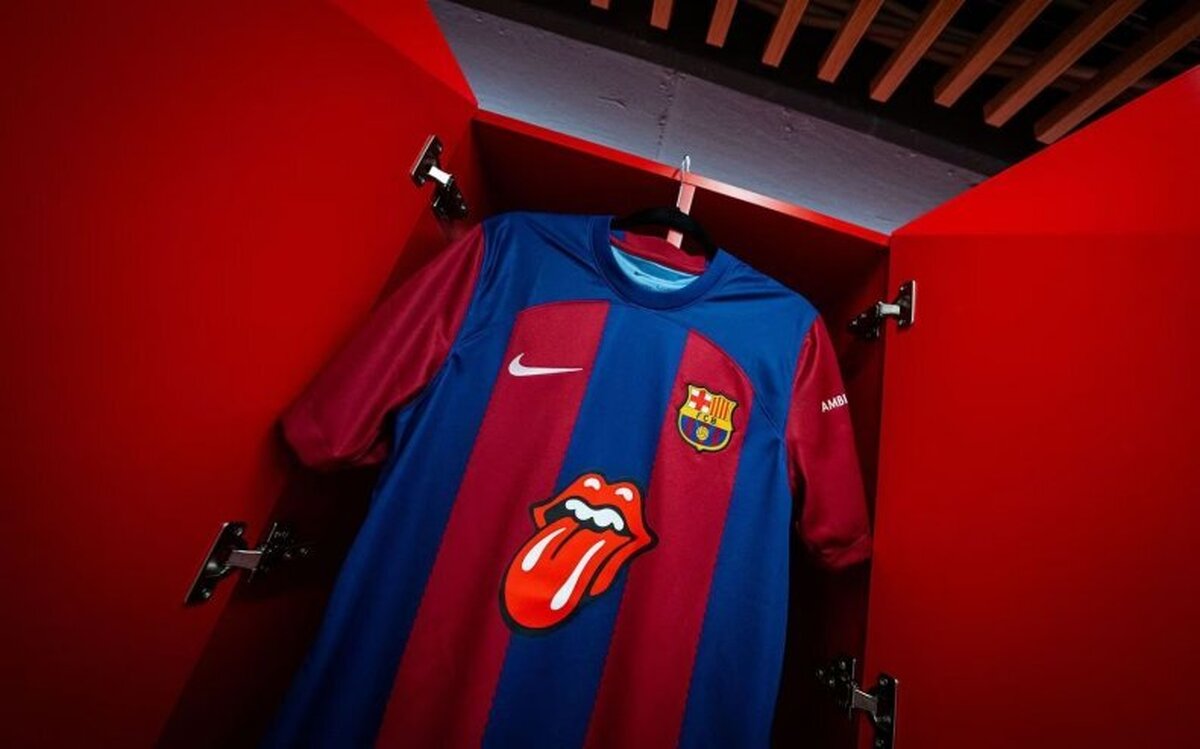 عکس | راز پیراهن عجیب بارسلونا چیست ؟
