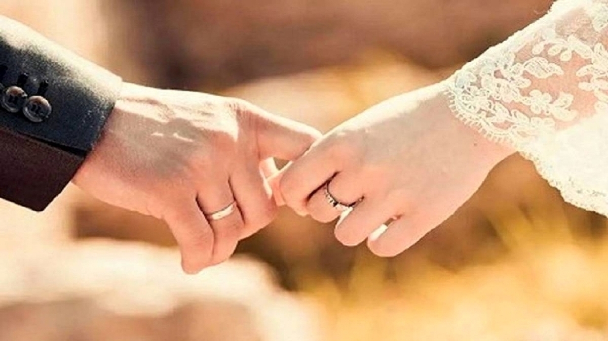 عکس | چگونه شوگرددی ۱۱۲ ساله با دختر ۱۷ ساله ازدواج کرد