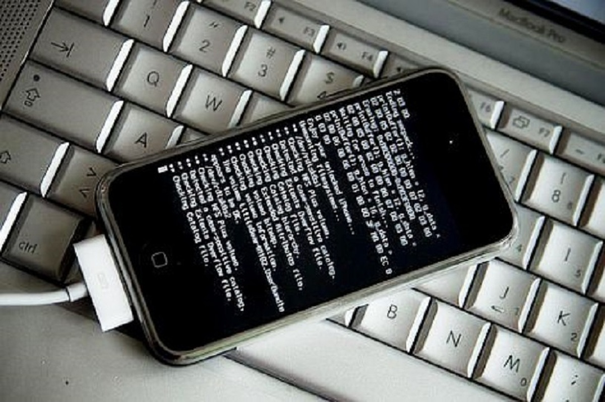 افزایش آمار قربانیان سرقت هویت | چرا تلفن همرا هک می‌شود ؟