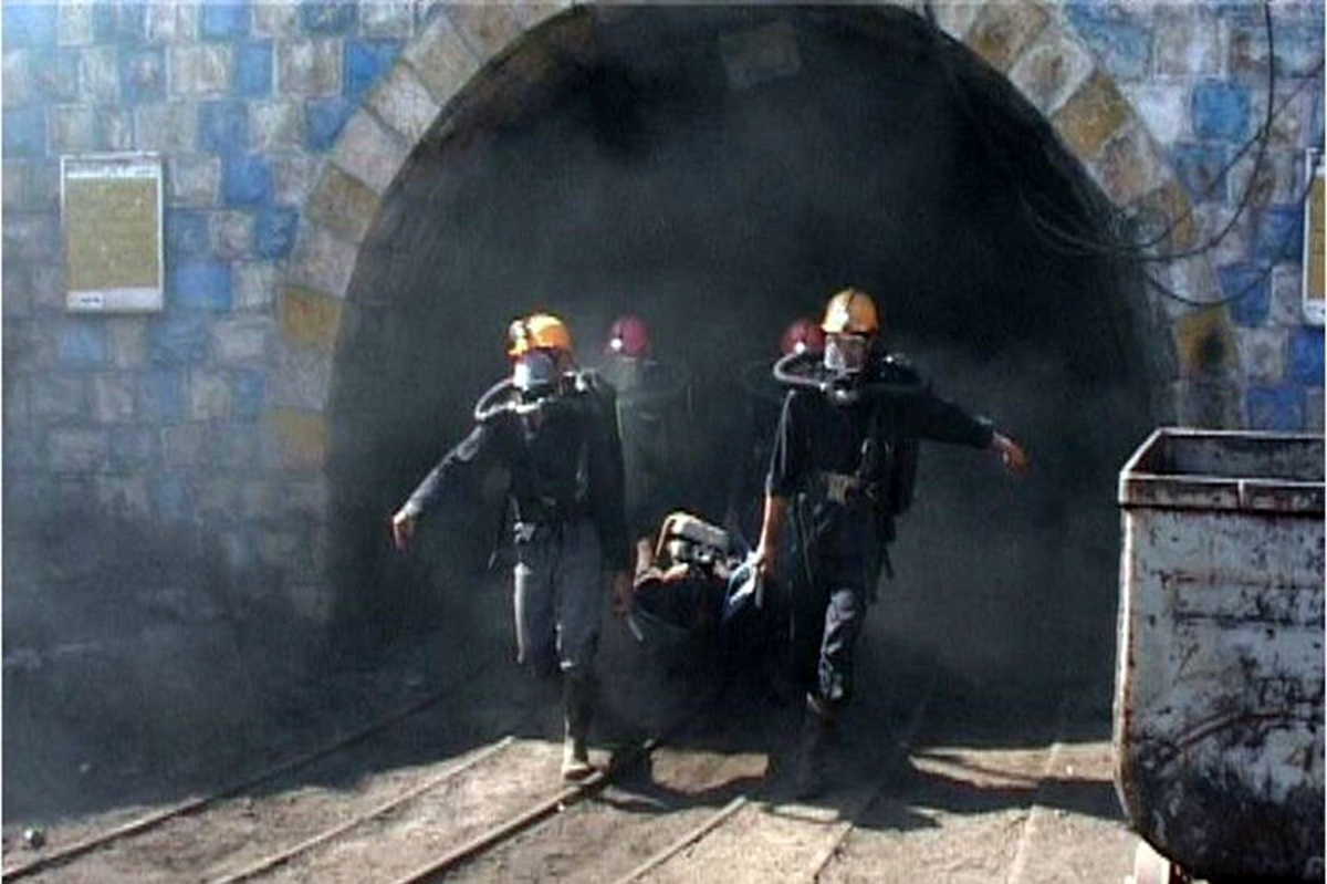 ۱۶ نفر در آتش‌سوزی معدن زغال سنگ کشته شدند