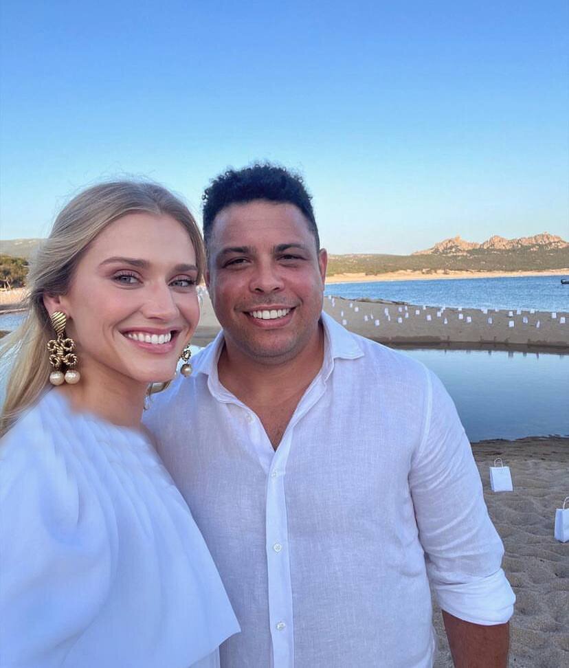 رونالدو با زنی ۱۴ سال کوچکتر از خودش ازدواج کرد + عکس رونالدو با زنی ۱۴ سال کوچکتر از خودش ازدواج کرد + عکس