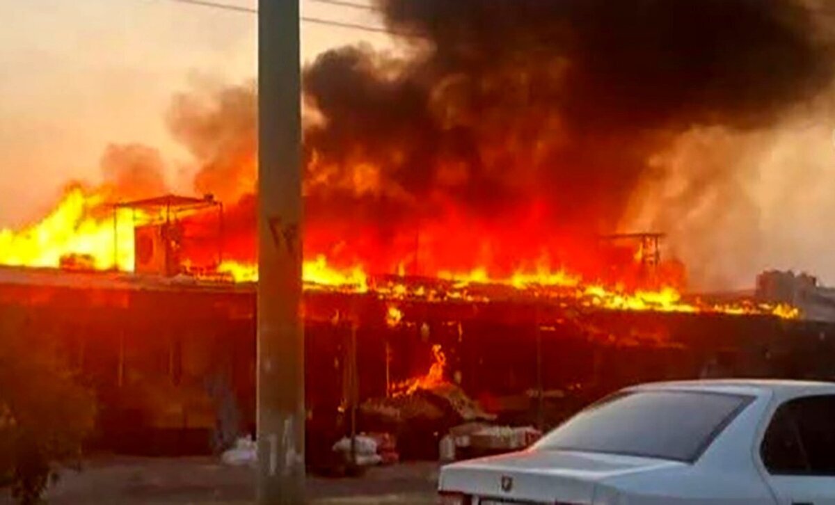 آتش سوزی در بازارچه هلیل جیرفت