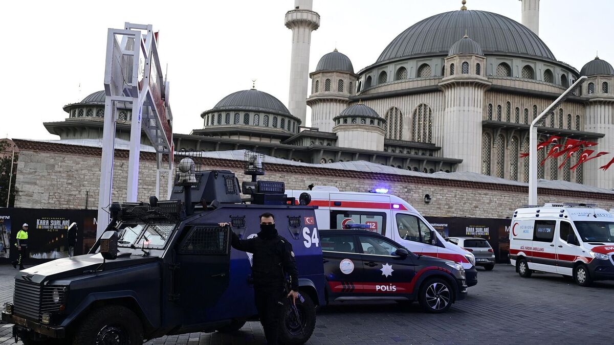 خبر فوری | حمله تروریستی علیه وزارت کشور ترکیه | یک تروریست بازداشت شد