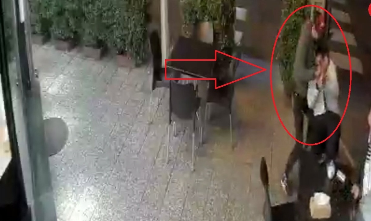ویدیو | لحظه حمله سارقان مسلح به 2 مرد